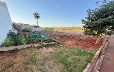 Foto 7 de 7: Terreno em leilão em Campo Mourão - PR — IMÓVEL URBANO COM ÁREA DE 270 M2 EM CAMPO MOURÃO-PR