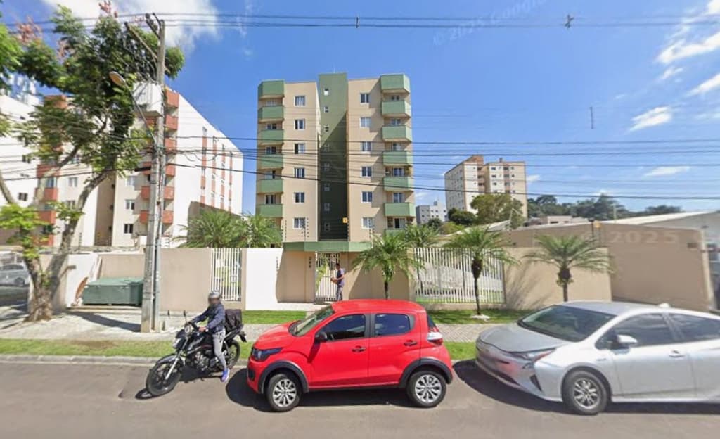 Foto 1 de 5: Apartamento em leilão em Curitiba - PR, bairro Santa Cândida — Apto 76m², 1 Vaga no Edifício Residencial Malaga no Bairro Santa Cândida em Curitiba/PR
