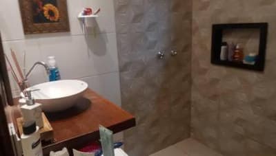 Foto 1 de 15: Casa em leilão em Mendonça - SP — Casa 92m² com Terreno 220m² | Mendonça-SP | Conj. Hab. Antônio Papalardo - 2 Dorms. - Financiamento até 420 Meses!