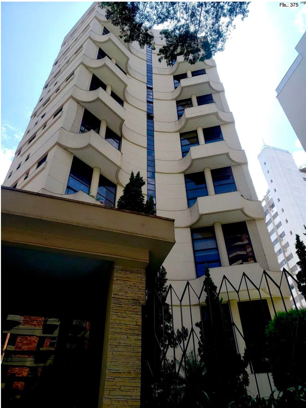 Foto 1 de 2: Comercial em leilão em São Paulo - SP, bairro Jardim Paulista — VAGA DUPLA DE GARAGEM nº 27/28 - 1º SUBSOLO - EDIFICIO VILA BORGHESE