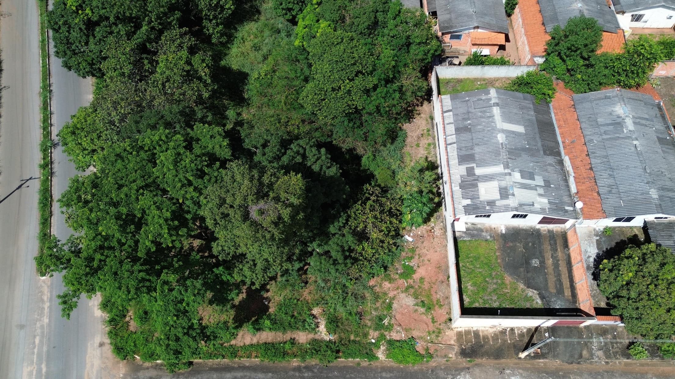 Foto 2 de 5: Terreno em leilão em Minaçu - GO, bairro Vila Residencial de Minaçu — Terreno Urbano 360m² | Vila Residencial de Minaçu - Minaçu/GO |Localização Nobre e Infraestrutura Completa: Ideal para Construção e Investimento!