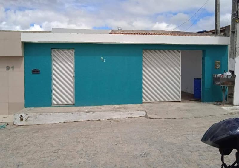 Foto 3 de 10: Casa em leilão em Belo Jardim - PE, bairro Loteamento Vila da Serra — Casa 68m² com Terreno 160m² | Belo Jardim-PE | Morada Nobre | Oportunidade - Próx. à Rodovia BR-232 e à Faculdade AEB/FBJ - Financiamento até 420 Meses!