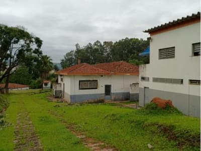 Foto 16 de 70: Area Rural em leilão em Amparo - SP, bairro Três Pontes — Imóvel Rural, A.T. 19ha, A.C. 7.362m², antigo abatedouro, galpões, casas, Três Pontes