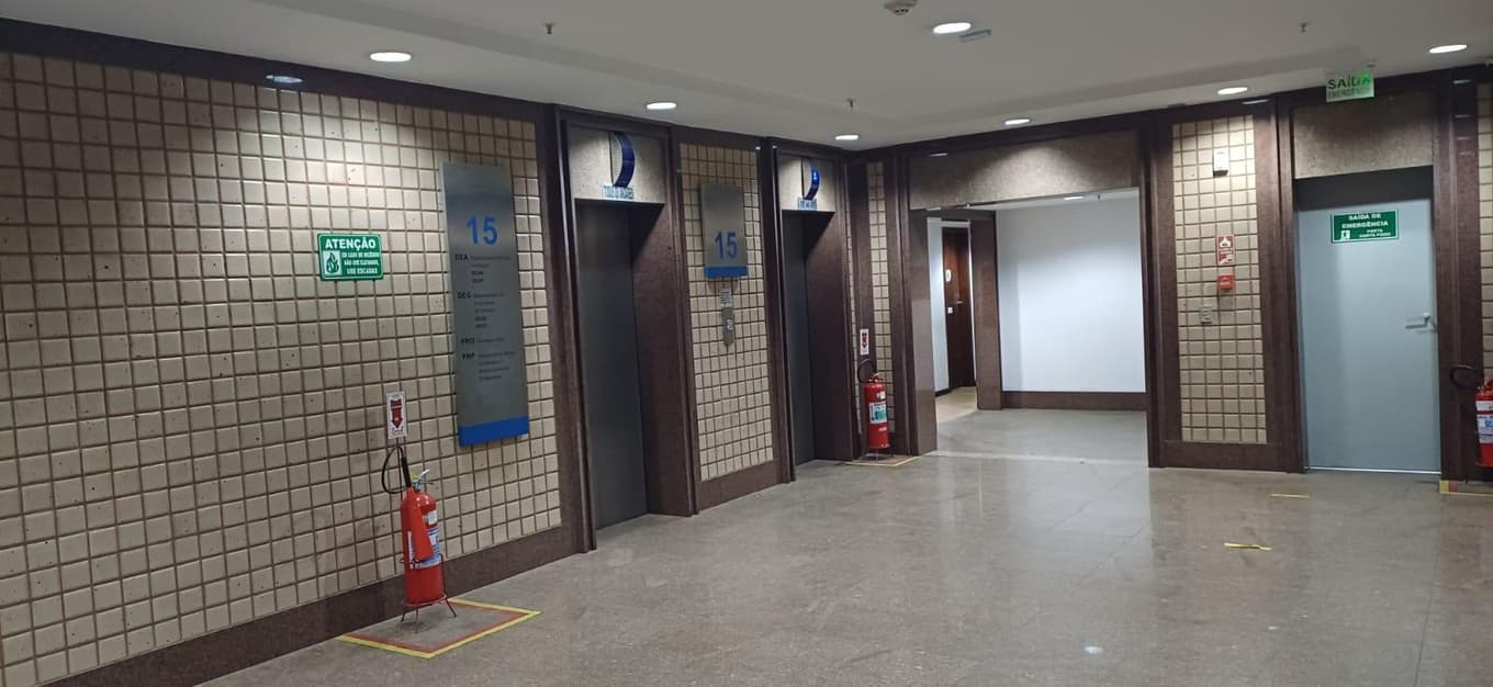 Foto 12 de 19: Comercial em leilão em Rio De Janeiro - RJ, bairro Centro — Laje Corporativa 920m² no Edifício Avenida Presidente Vargas, 409 | Centro, Rio de Janeiro/RJ