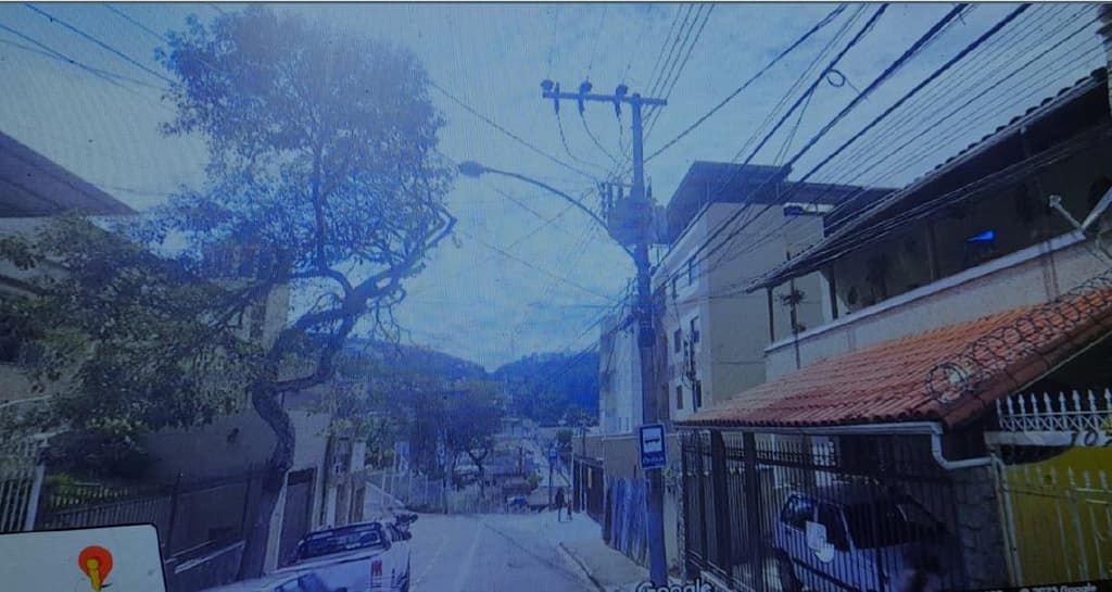 Casa em leilão em Juiz De Fora - MG — Casa na Rua da Igreja N.Senhora do Libano -Grajau a 2 km do centro da cidade