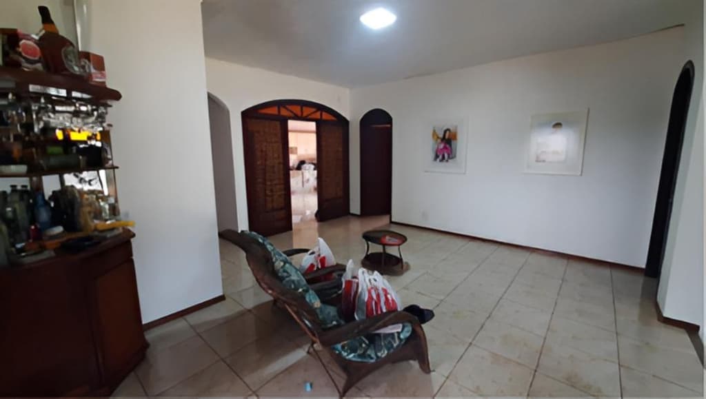 Foto 12 de 14: Comercial em leilão em Quedas Do Iguaçu - PR — IMÓVEL URBANO COM ÁREA TOTAL DE 880,00 m2- Em QUEDAS DO IGUAÇU/PR