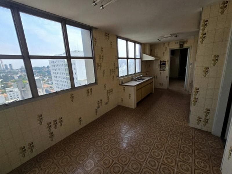 Foto 14 de 17: Apartamento em leilão em São Paulo - SP — Apto 164m² 2 vagas em Perdizes em São Paulo/SP - Desocupado