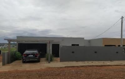 Foto 1 de 7: Imóvel em leilão em Ampére - PR — IMÓVEL RESIDENCIAL COM ÁREA TOTAL DE 189,80m² - AMPÉRE/PR