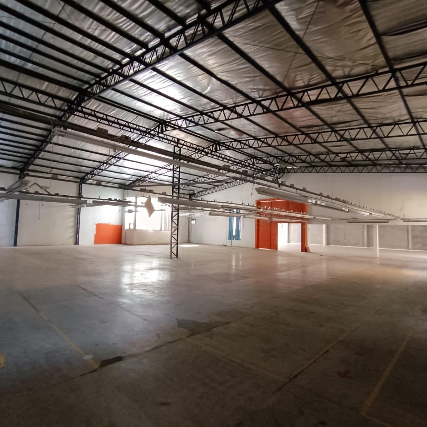 Foto 9 de 17: Comercial em leilão em Santo Antônio Do Sudoeste - PR — IMÓVEL COMERCIAL ¿ TERRENO 1.245 M² COM SALA COMERCIAL, BARRACÃO E GARAGEM ¿ SANTO ANTÔNIO DO SUDOESTE/PR