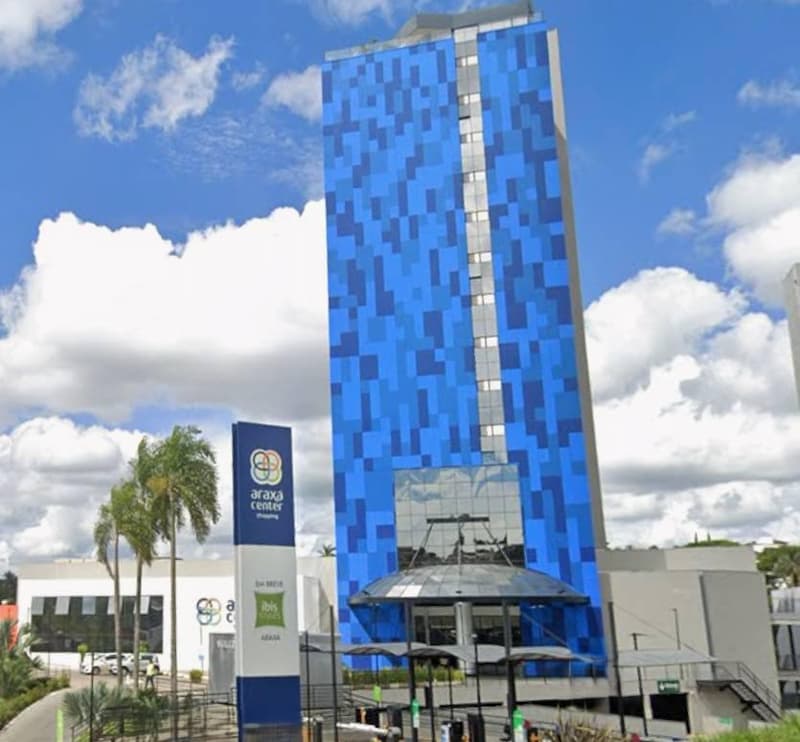Foto 1 de 3: Comercial em leilão em Araxá - MG, bairro Vila Silvéria — Loja, Araxá / MG