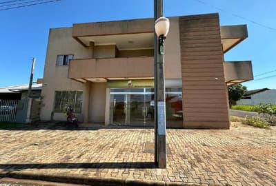 Foto 1 de 21: Comercial em leilão em Pérola - PR — Prédio Misto 510m² no Parque Residencial Pérola, Pérola/PR - Desocupado