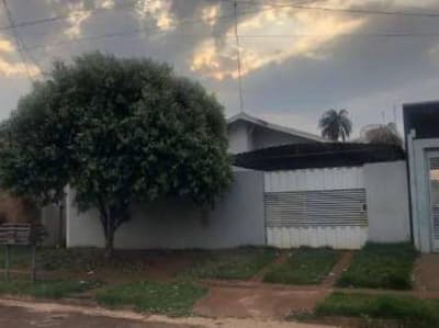 Foto 10 de 13: Casa em leilão em Rio Brilhante - MS, bairro Loteamento Manoel Barbosa de Oliveira — Casa com Amplo Terreno 250m² | Rio Brilhante-MS | Morada do Sol - 2 Dorms, 1 Banheiro e 1 Vaga de Garagem - Financiamento até 420 Meses!