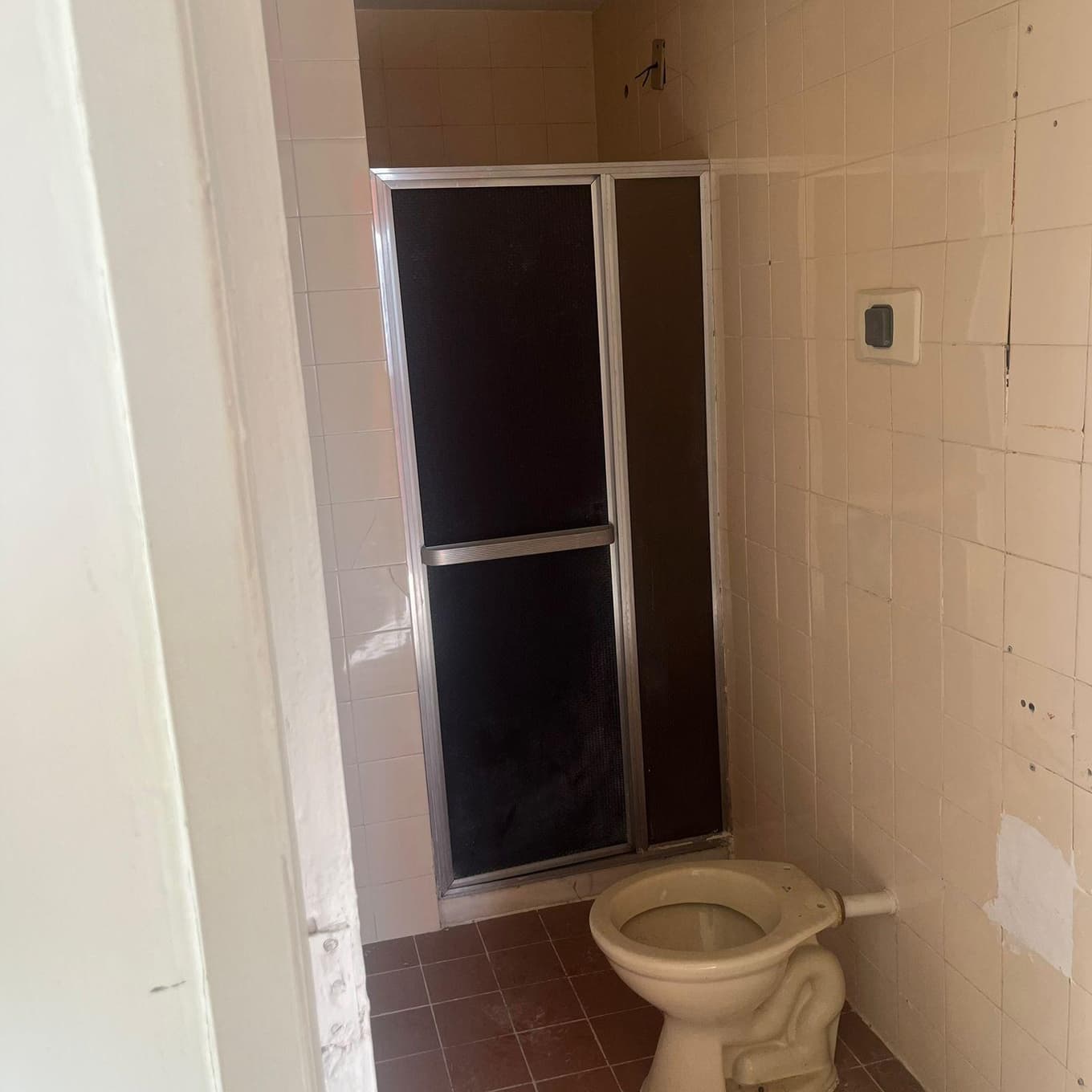 Foto 1 de 21: Apartamento em leilão em Niterói - RJ, bairro Fonsca — APARTAMENTO 306, DO BLOCO 01, NA RUA DESEMBARGADOR MÁRIO FERNANDES PINHEIRO, Nº 127, FONSECA, NITERÓI/RJ