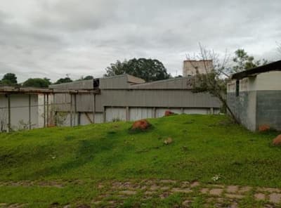 Foto 22 de 70: Area Rural em leilão em Amparo - SP, bairro Três Pontes — Imóvel Rural, A.T. 19ha, A.C. 7.362m², antigo abatedouro, galpões, casas, Três Pontes