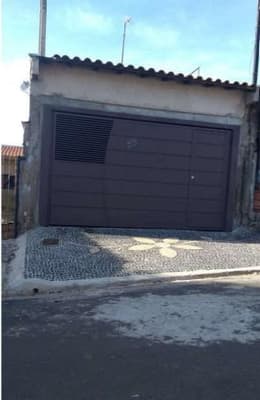 Casa em leilão em Araras - SP — Casa, A.T. 125m², A.C. 83m² (Direitos)