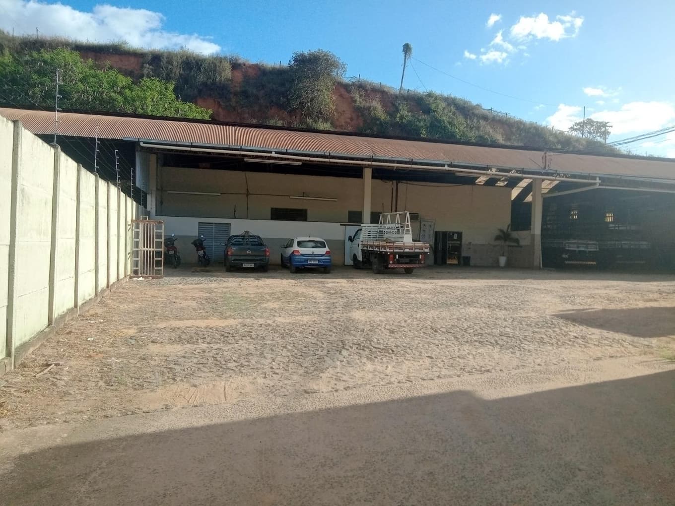 Foto 10 de 61: Terreno em leilão em Muriaé - MG, bairro Sofocó — IMÓVEL URBANO COM ÁREA TOTAL DE 48.206,32 m2- Em MURIAÉ/MG