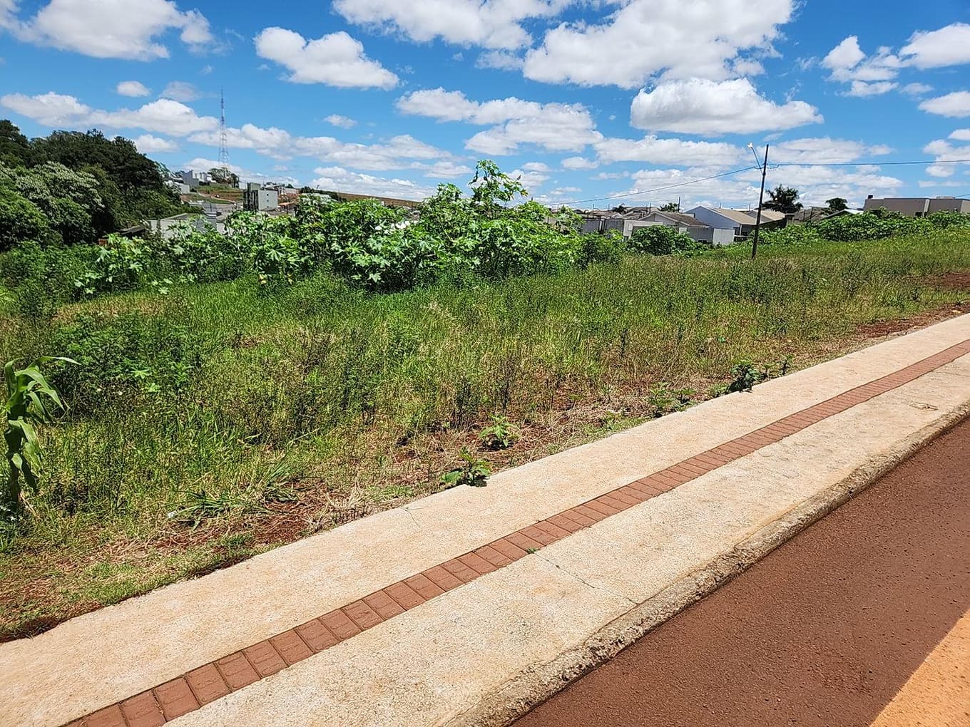 Foto 1 de 3: Terreno em leilão em Dois Vizinhos - PR — LOTE URBANO Nº 03 DA QUADRA Nº 13 LOCALIZADO NO LOTEAMENTO CASA DA GENTE II EM DOIS VIZINHOS/PR - ÁREA DE 234,00M²