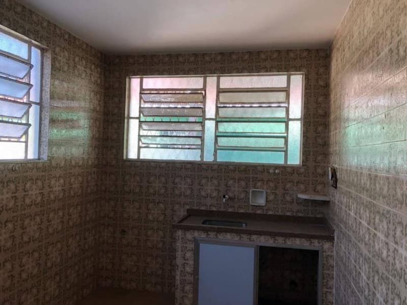 Foto 10 de 15: Casa em leilão em Rio De Janeiro - RJ, bairro Senador Vasconcelos — Casa 70m² com Terreno 250m² | Rio de Janeiro-RJ | Senador Vasconcelos |Próx. à Estação de Trem Senador Vasconcelos e Hospital Eduardo Rabello - Financiamento até 420 Meses!