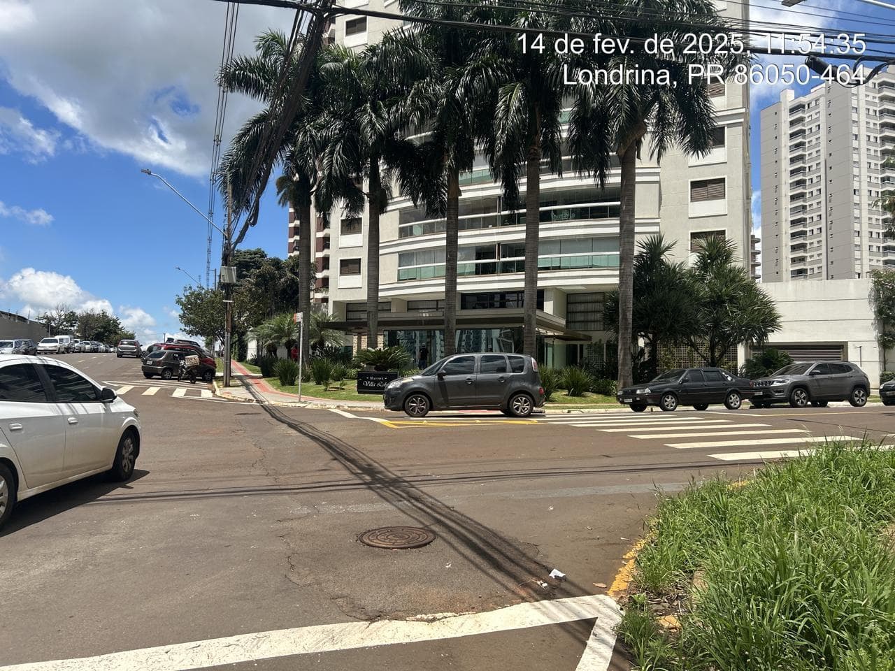 Apartamento em leilão em Londrina - PR — Apartamento, 18º pavimento do Edifício Maison Villa Lobos, Londrina/PR