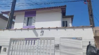 Foto 4 de 11: Casa em leilão em São Vicente - SP, bairro Samarita — Casa 97,8m² com Terreno 122,9m² | São Vicente-SP | Samaritá - 2 Dorms, 2 Banheiros - Financiamento até 420 Meses!