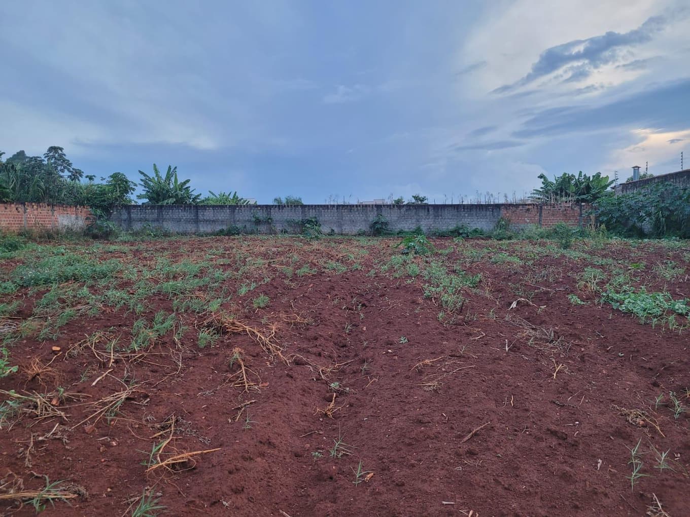 Terreno em leilão em Guaíra - PR, bairro Novo Loteamento — IMÓVEL URBANO COM ÁREA TOTAL DE 2.488,89 m2, EM GUAIRÁ-PR