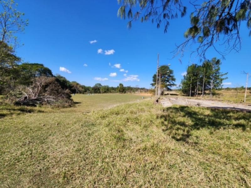 Terreno em leilão em Botucatu - SP — Outros, Desocupado, Botucatu / SP