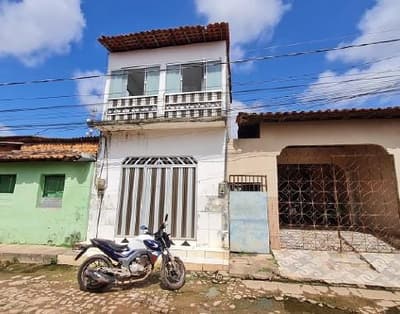 Casa em leilão em Viana - MA — Casa 109m², Ocupada no Centro, Viana/MA