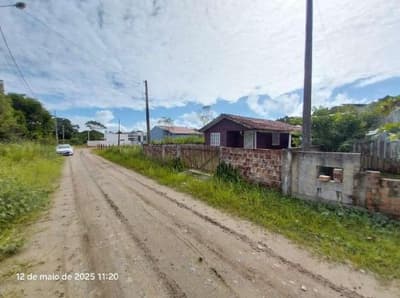 Foto 2 de 10: Terreno em leilão em Itapoá - SC — Terreno urbano com área 288,00m², com benfeitoria residencial de 82m², situado em Itapoá/SC