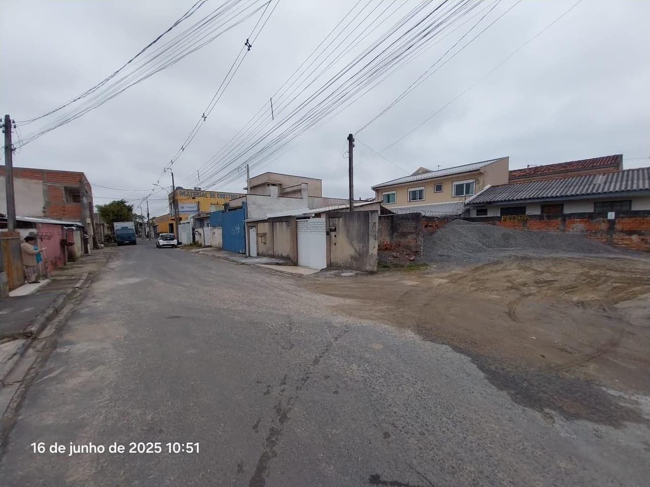 Foto 13 de 25: Terreno em leilão em Curitiba - PR, bairro Uberaba — Terreno urbano com área de 321,46m², contendo benfeitoria com área de 166,00m², Curitiba/PR