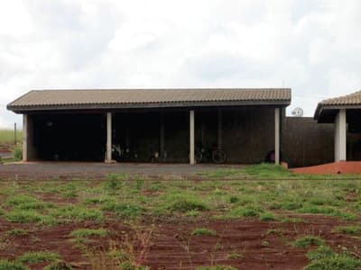 Foto 9 de 18: Area Rural em leilão em Arealva - SP, bairro Marilândia — Gleba, 2ha, A.C. 476m², 2 casas, piscina, salão, pastagem, Fazenda Soturna