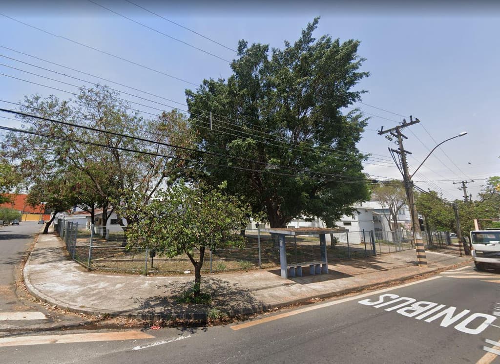 Comercial em leilão em Campinas - SP — Prédio Comercial 3.201m² DESOCUPADO em Campinas/SP