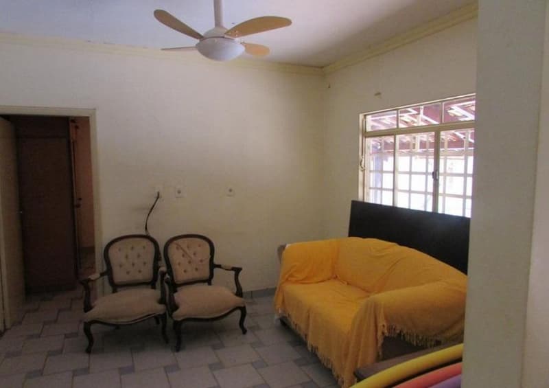 Foto 15 de 19: Casa em leilão em Barretos - SP — Casa, A.T. 393m², A.C. 290m², Centro (Domínio Útil)