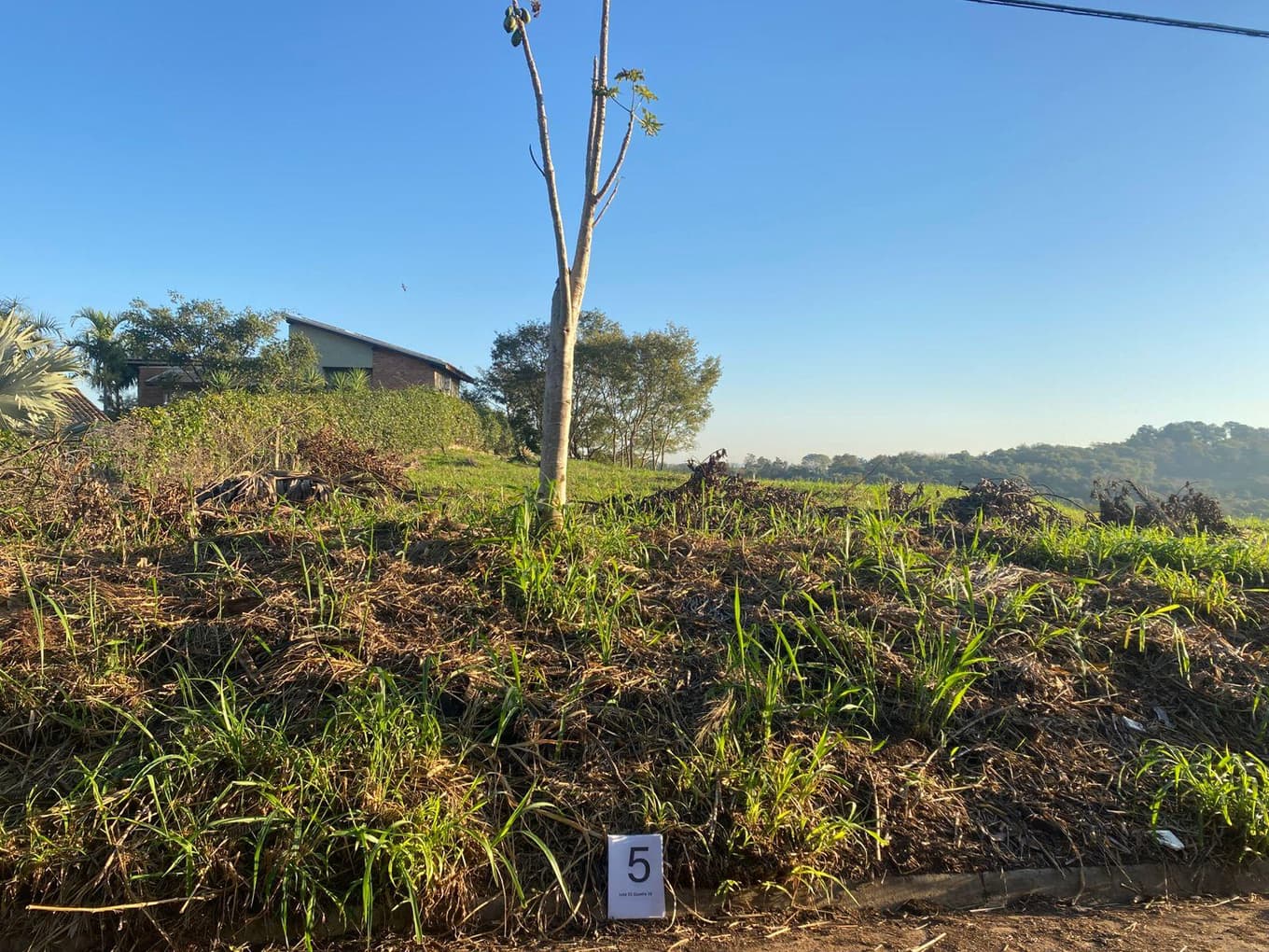 Foto 1 de 2: Terreno em leilão em Indaiatuba - SP — Terreno com área de 2800m², sem benfeitorias, Rua Antônio Costola, nº 291, Loteamento Terras de Itaici, Indaiatuba/SP