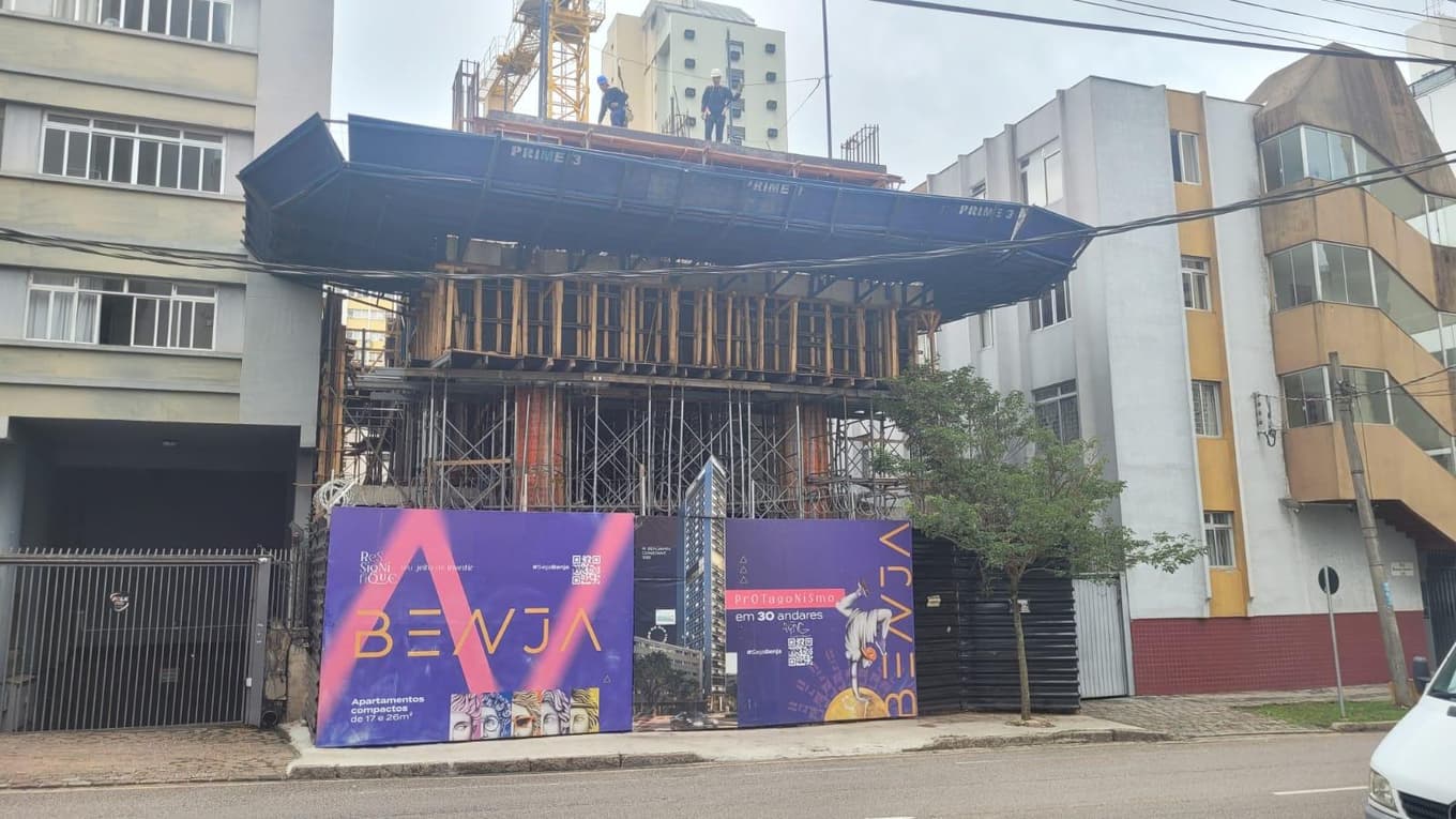 Foto 2 de 3: Apartamento em leilão em Curitiba - PR — Benja - Apartamento 2703