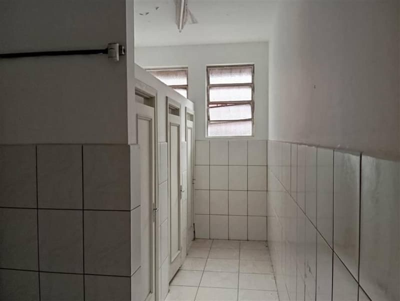 Foto 8 de 11: Comercial em leilão em Pelotas - RS, bairro Centro — Ex-agência, Pelotas / RS
