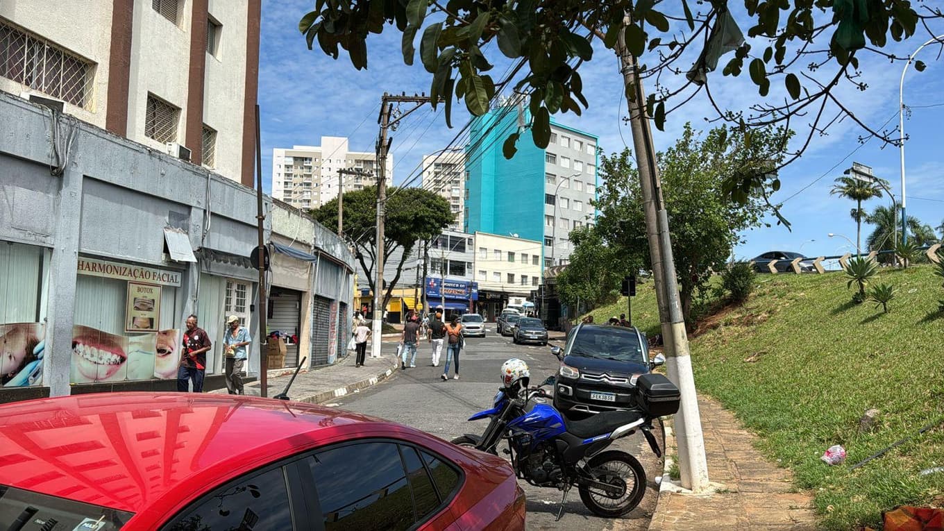 Foto 24 de 28: Apartamento em leilão em Campinas - SP — Apto 95m², Ocupado, 1 Box no Centro em Campinas/SP