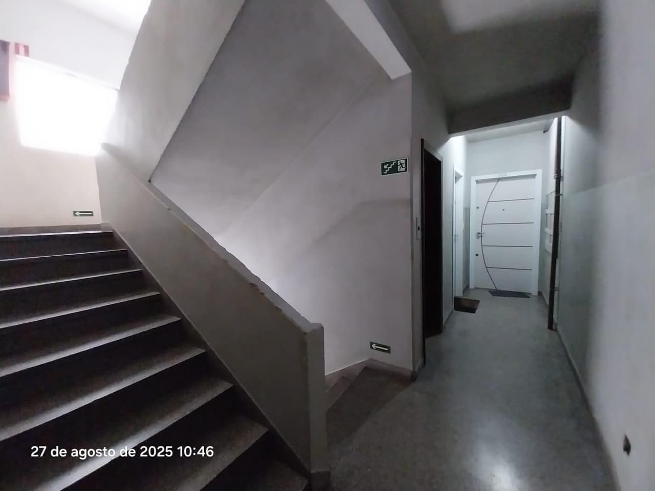 Foto 6 de 28: Apartamento em leilão em Curitiba - PR — Apartamento do Edifício Lattes, Curitiba/PR