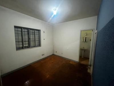 Foto 21 de 22: Casa em leilão em Ivaiporã - PR — Casa com 205m² de área construída e terreno de 1.746m², Desocupado, em Ivaiporã/PR