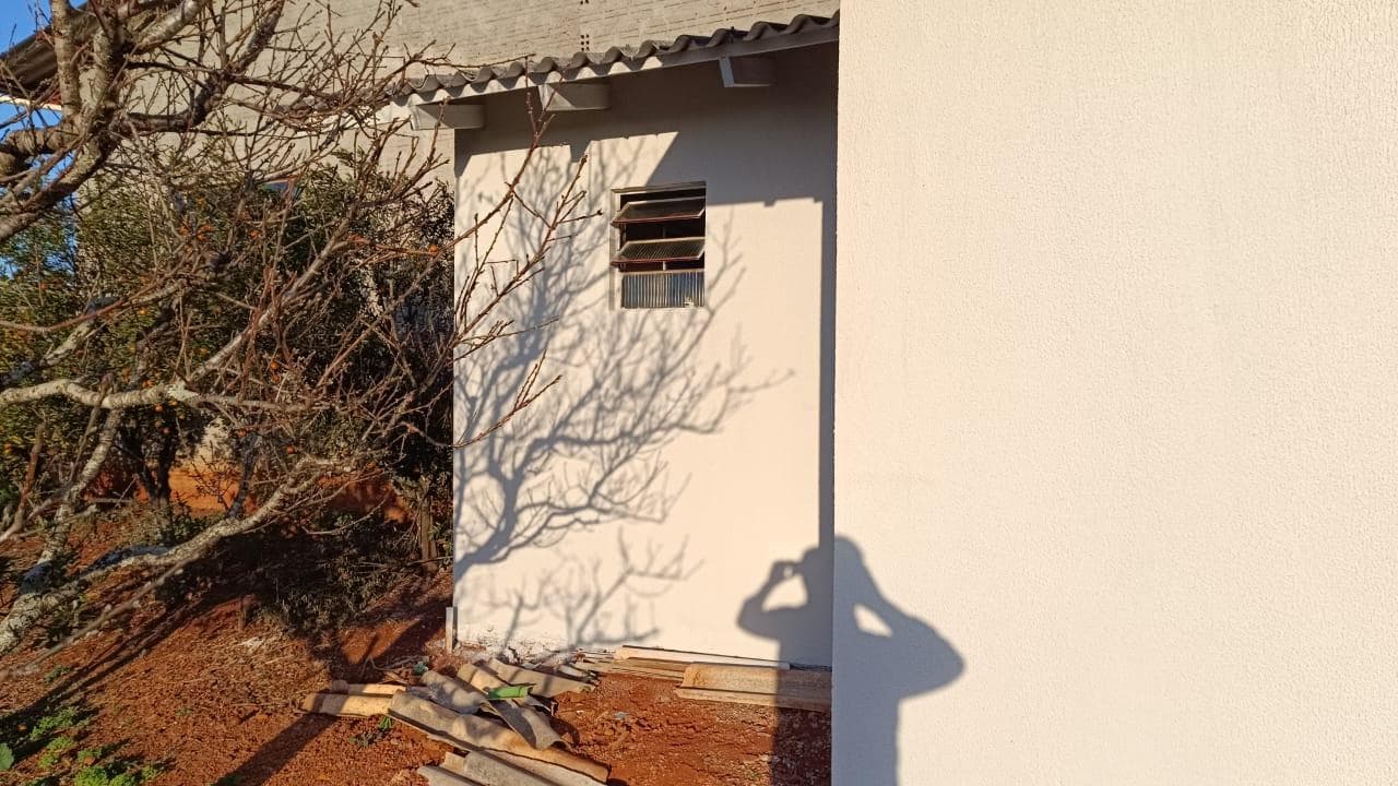 Foto 13 de 34: Casa em leilão em Marmeleiro - PR, bairro Centro — Imóvel Urbano com Benfeitorias