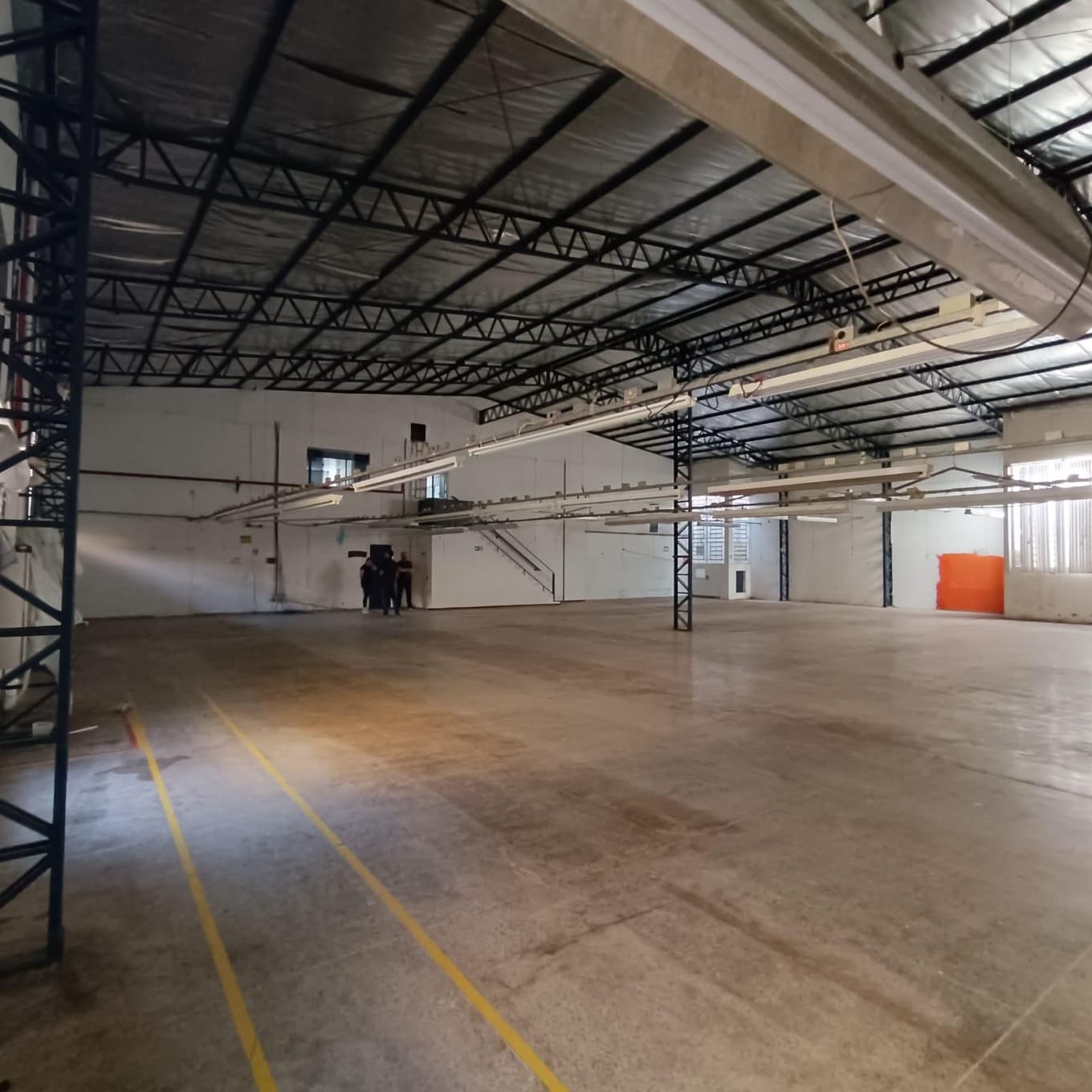 Foto 13 de 17: Comercial em leilão em Santo Antônio Do Sudoeste - PR — IMÓVEL COMERCIAL ¿ TERRENO 1.245 M² COM SALA COMERCIAL, BARRACÃO E GARAGEM ¿ SANTO ANTÔNIO DO SUDOESTE/PR