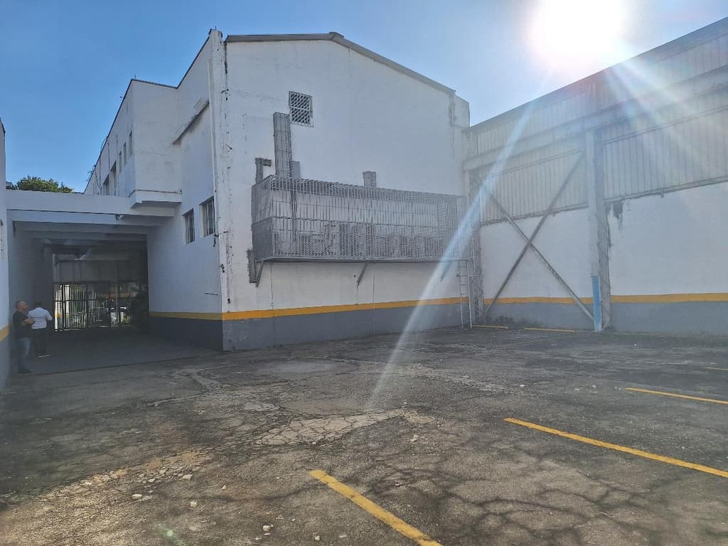 Foto 5 de 5: Comercial em leilão em São Paulo - SP — Loja 2.500m², 15 vagas, Parque Edu Chaves, São Paulo/SP