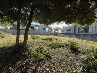 Foto 4 de 26: Terreno em leilão em Curitiba - PR, bairro Água Verde — Direitos que os executados possuem sobre a parte ideal correspondente a 25% do terreno com área de 654.00m2, sem benfeitorias - Bairro Água Verde - Curitiba/PR.