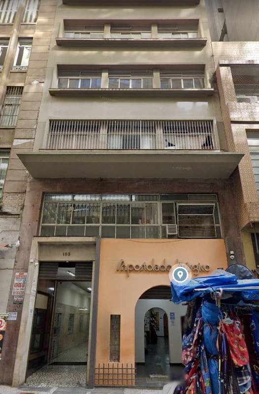 Comercial em leilão em São Paulo - SP, bairro Centro — Conjunto Comercial 129m² | Rua Conselheiro Crispiniano, 105 | Centro de SP | Ao lado do Metrô República e Theatro Municipal: Amplitude e Prestígio!