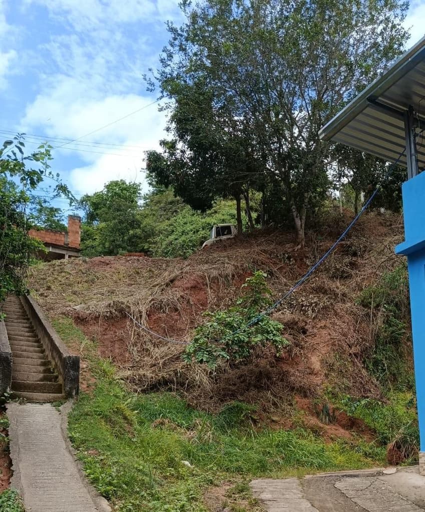 Foto 4 de 4: Comercial em leilão em Miradouro - MG — IMÓVEL URBANO COM ÁREA TOTAL DE 243,57 m² EM MIRADOURO-MG