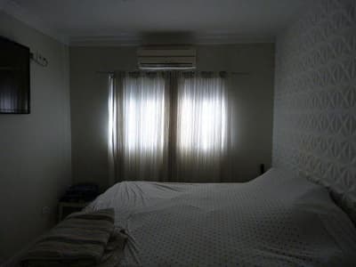 Foto 10 de 14: Casa em leilão em Santo André - SP, bairro Vila Camilópolis — Casa unificada, A.T. 600m², A.C. 771m², 4 suítes, área gourmet, terraço, piscina, Vila Camilópolis