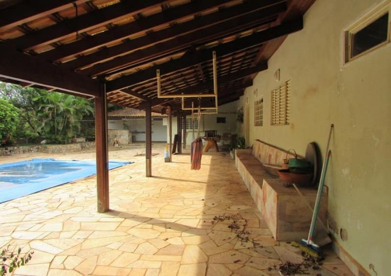 Foto 16 de 19: Casa em leilão em Barretos - SP — Casa, A.T. 393m², A.C. 290m², Centro (Domínio Útil)