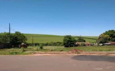Comercial em leilão em Mariluz - PR, bairro Centro — IMÓVEL URBANO COM ÁREA TOTAL DE 450,00 m2 EM MARILUZ-PR