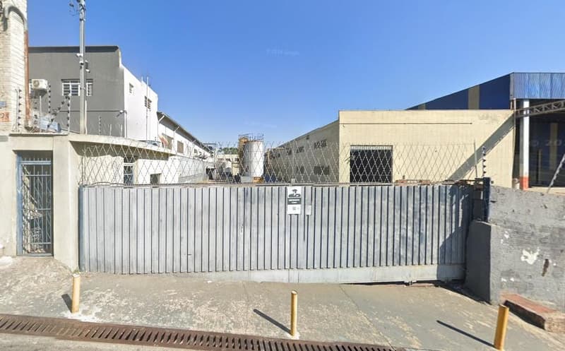 Comercial em leilão em Jandira - SP — Imóvel Comercial com 4.644m² e equipamentos, Desocupado, em Jandira/SP