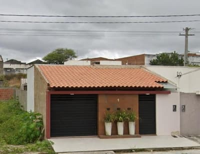 Casa em leilão em Bezerros - PE — Casa 125m², Francisco de Moraes Araujo Lemos, Bezerros/PE - Ocupada