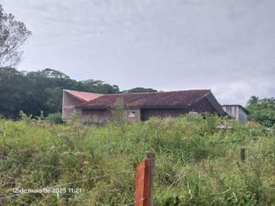 Foto 6 de 10: Terreno em leilão em Itapoá - SC — Terreno urbano com área 288,00m², com benfeitoria residencial de 82m², situado em Itapoá/SC